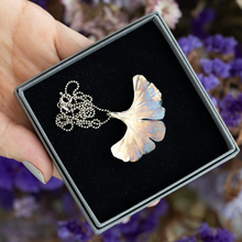 Load the picture into the gallery viewer,Memory jewelry made from leaf of the EVERTREE