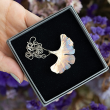 Load the picture into the gallery viewer,Memory jewelry made from leaf of the EVERTREE
